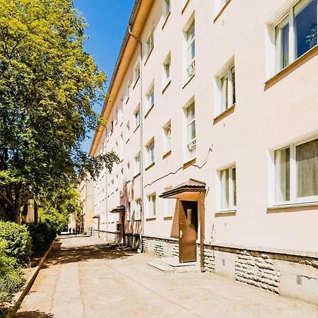 Sunny Apartment, 7 Min With Tram To The Old Town Reval Exterior foto