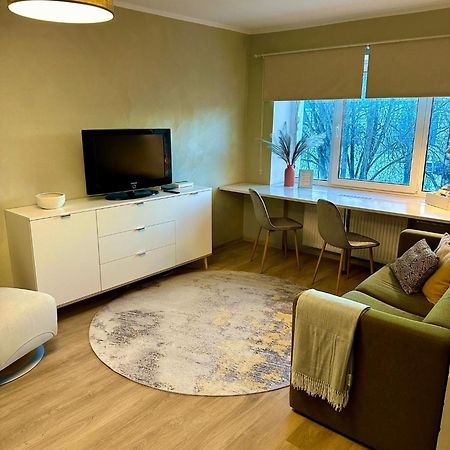 Sunny Apartment, 7 Min With Tram To The Old Town Reval Exterior foto