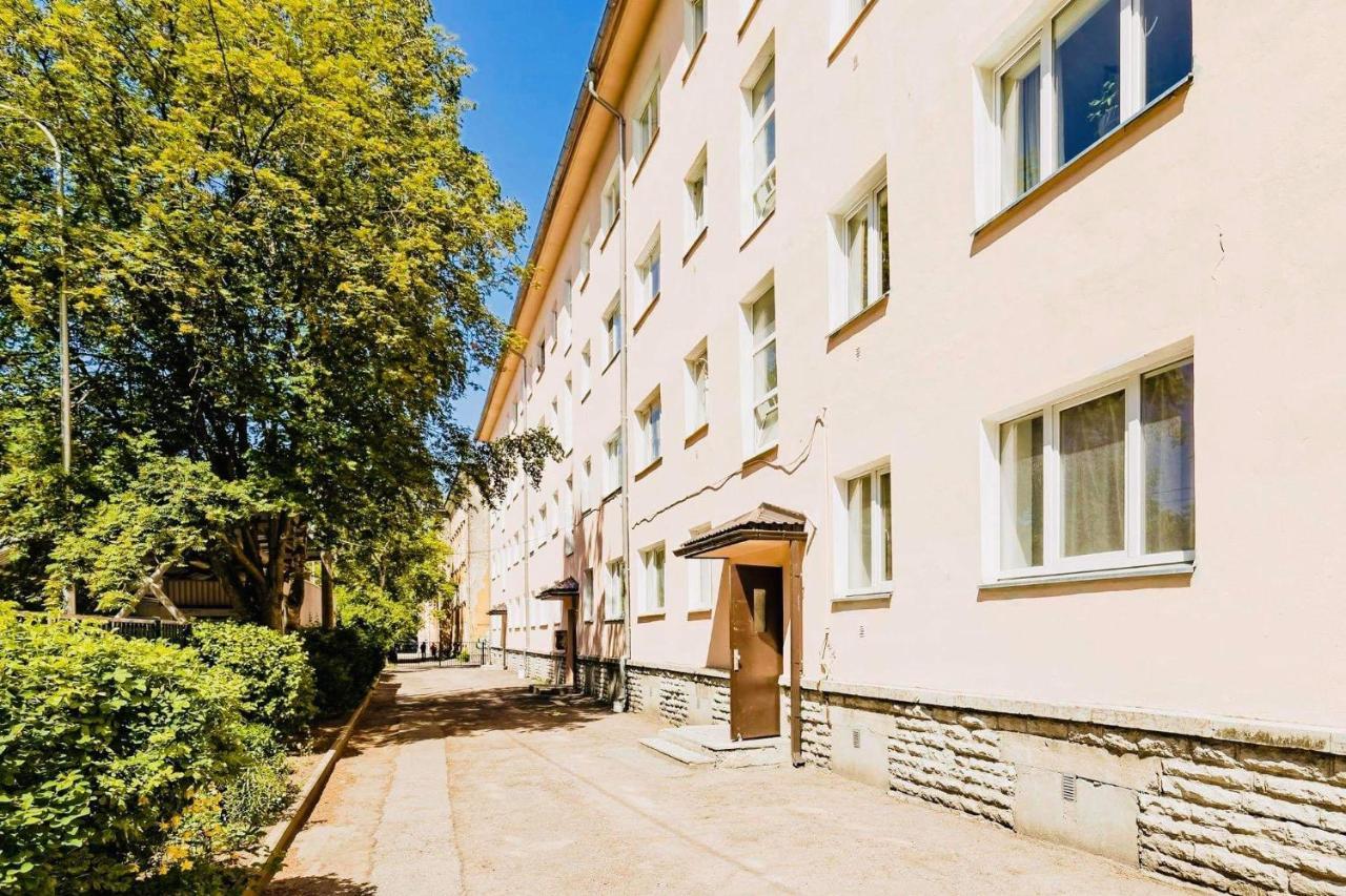 Sunny Apartment, 7 Min With Tram To The Old Town Reval Exterior foto