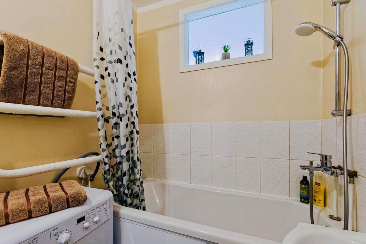 Sunny Apartment, 7 Min With Tram To The Old Town Reval Exterior foto